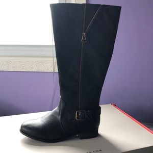 Black calf high leather boots